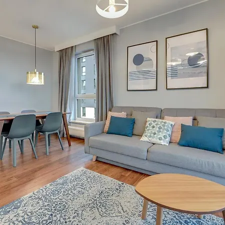 Comfort Bastion Walowa 아파트